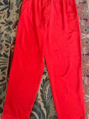 100% silk Spenser Jeremy pants.